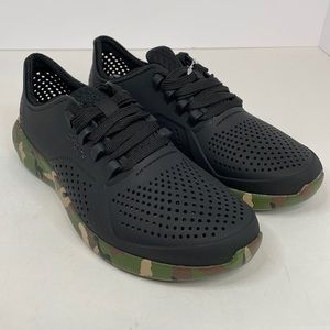 EUC Black and Camo Women’s  Crocs LiteRide Pacer  Sneakers Relaxed Fit Size 8.